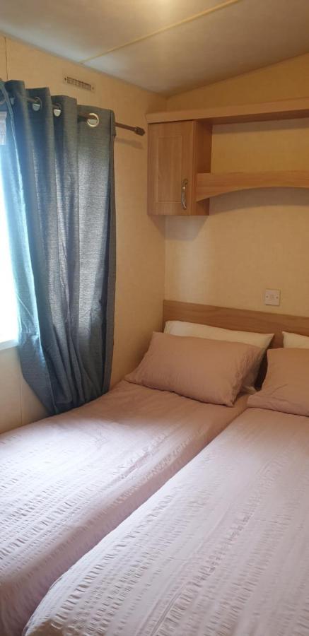 Private Caravan Situated At Parkdean Holiday Resort St Margaret'S At Cliffe Number 18 Kültér fotó