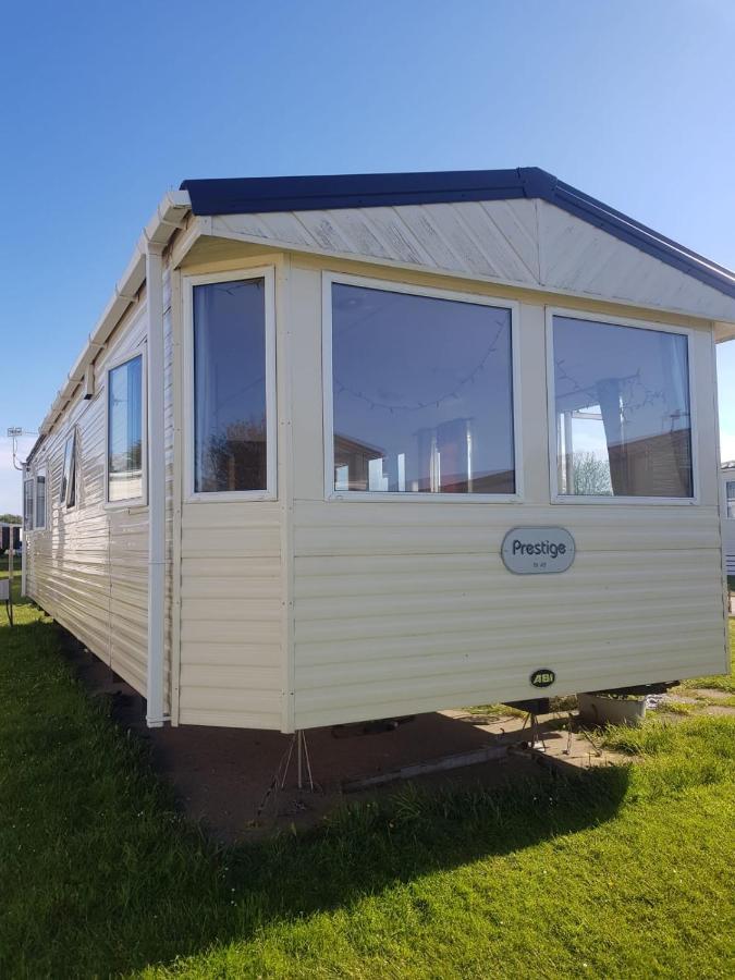 Private Caravan Situated At Parkdean Holiday Resort St Margaret'S At Cliffe Number 18 Kültér fotó
