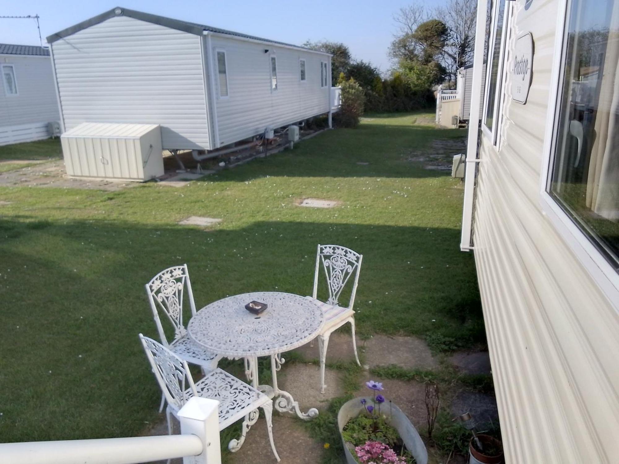 Private Caravan Situated At Parkdean Holiday Resort St Margaret'S At Cliffe Number 18 Kültér fotó
